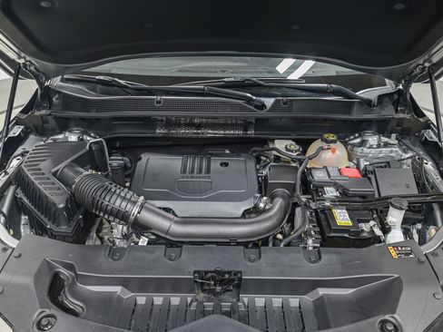 Used 2023 Chevrolet Blazer LT image 11