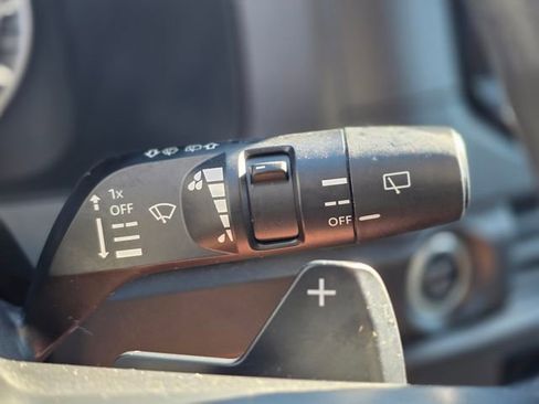 Used 2023 Nissan Pathfinder S image 37