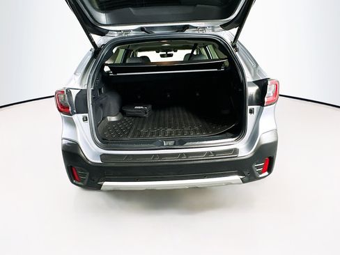 Used 2020 Subaru Outback Limited w/ Popular Package #2 AWD/4WD image 31