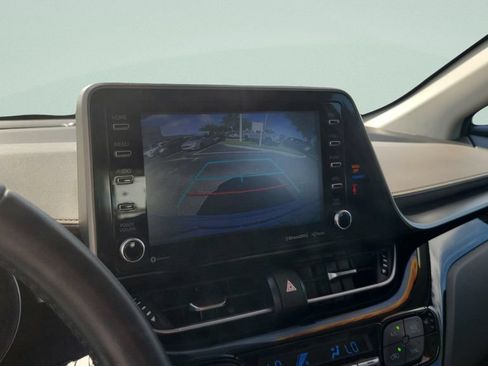 Used 2022 Toyota C-HR Limited FWD image 15