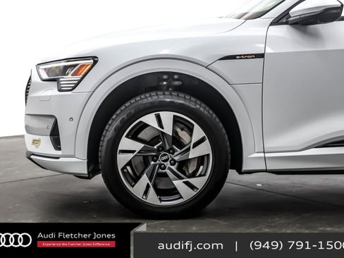 Used 2022 Audi e-tron Premium w/ Convenience Plus Package image 10