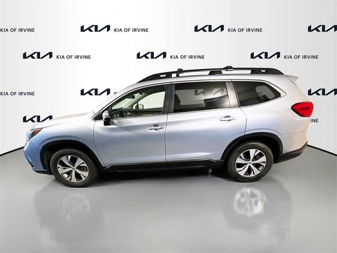 Used 2019 Subaru Ascent Premium image 4