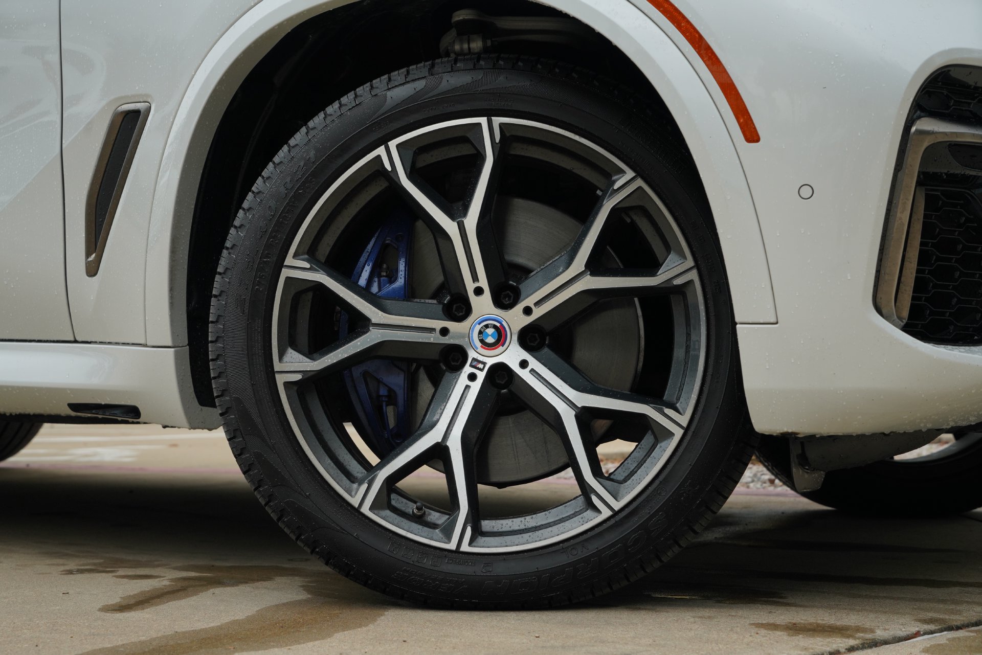Used 2023 BMW X5 M50i w/ Executive Package AWD/4WD image 3
