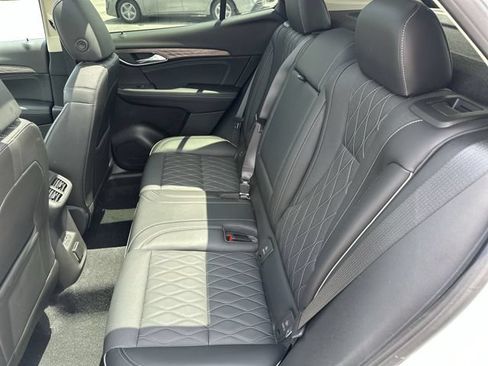 Used 2023 Buick Envision Avenir AWD/4WD image 27