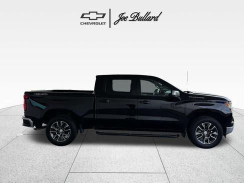Used 2024 Chevrolet Silverado 1500 LT AWD/4WD image 7