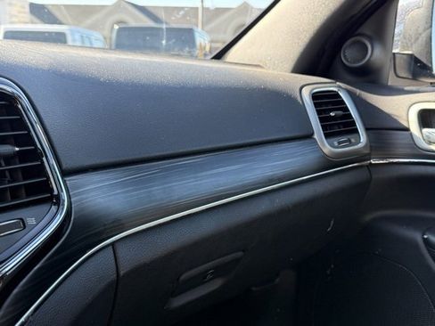 Used 2021 Jeep Grand Cherokee Limited image 22