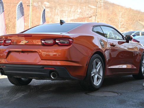 Used 2023 Chevrolet Camaro LT image 5