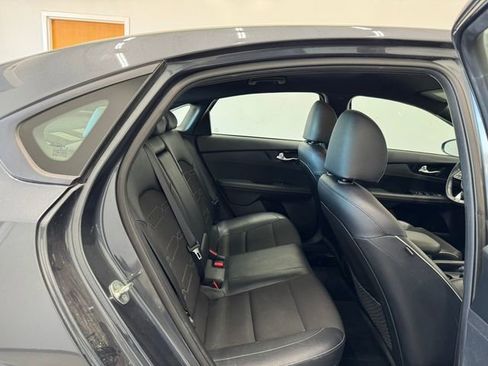 Used 2023 Kia Forte GT-Line image 17