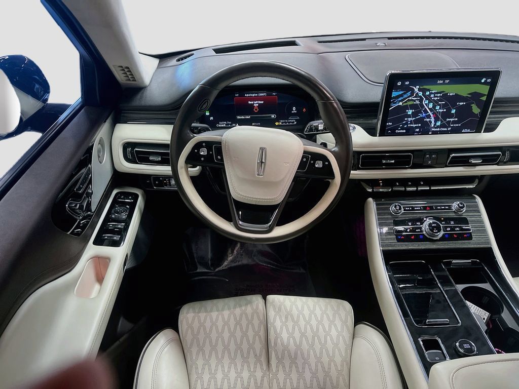 Used 2023 Lincoln Aviator Black Label AWD/4WD image 24