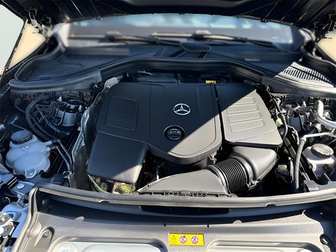 Used 2026 Mercedes-Benz GLC 300 4MATIC image 26