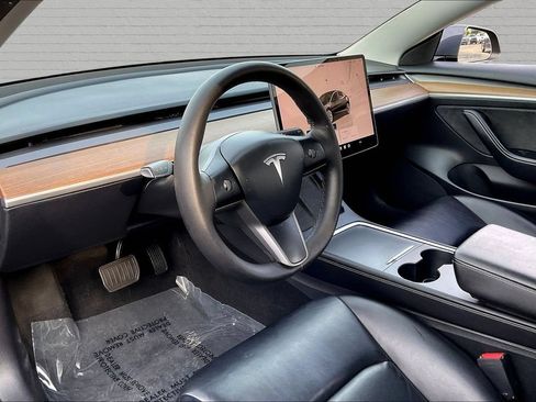 Used 2022 Tesla Model 3 Standard Range RWD image 13