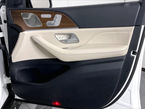 Certified 2023 Mercedes-Benz GLS 450 4MATIC image 16