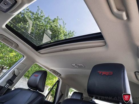Used 2021 Toyota 4Runner Venture w/ Moonroof Package AWD/4WD image 24