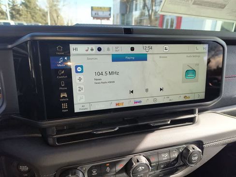 New 2026 Jeep Wrangler Unlimited Rubicon image 16