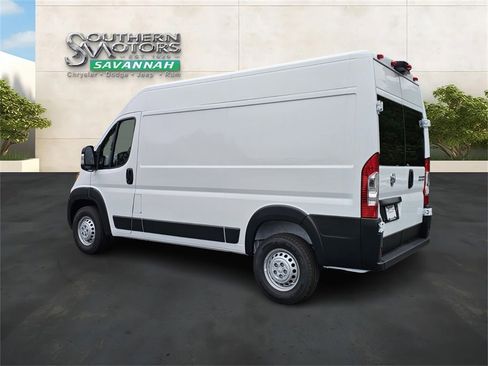 New 2026 RAM ProMaster 1500 w/ Convenience Group image 3