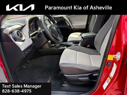 Used 2014 Toyota RAV4 LE FWD image 16