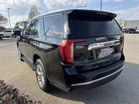 Used 2022 GMC Yukon SLT w/ SLT Premium Package image 7