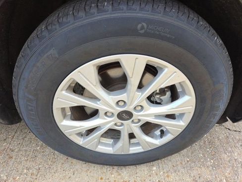 Certified 2023 Ford Escape Active w/ Cold Weather Package FWD image 12