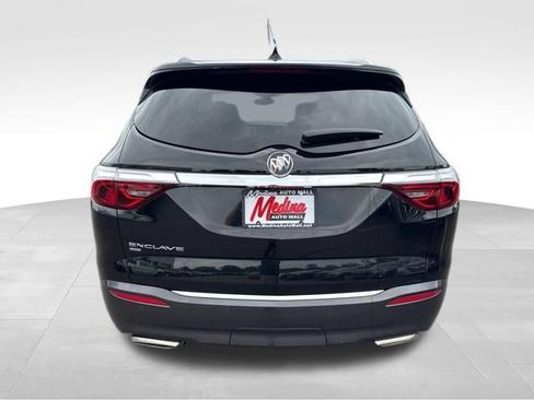 Used 2024 Buick Enclave Essence AWD/4WD image 6