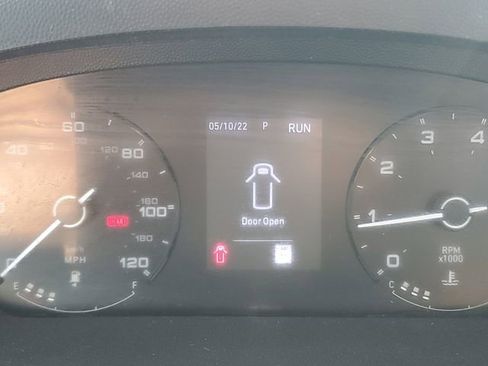 Used 2025 RAM ProMaster 2500 w/ Convenience Group FWD image 15