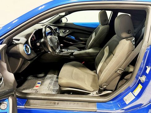 Used 2020 Chevrolet Camaro SS image 30