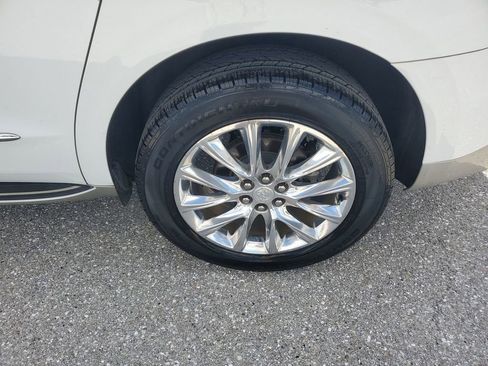 Used 2020 Buick Enclave Essence w/ Sound and Sites Package image 19