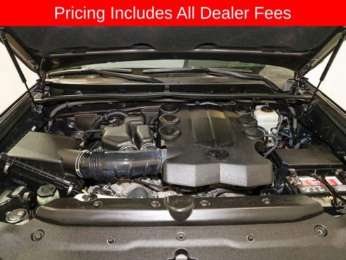 Used 2015 Toyota 4Runner SR5 AWD/4WD image 12