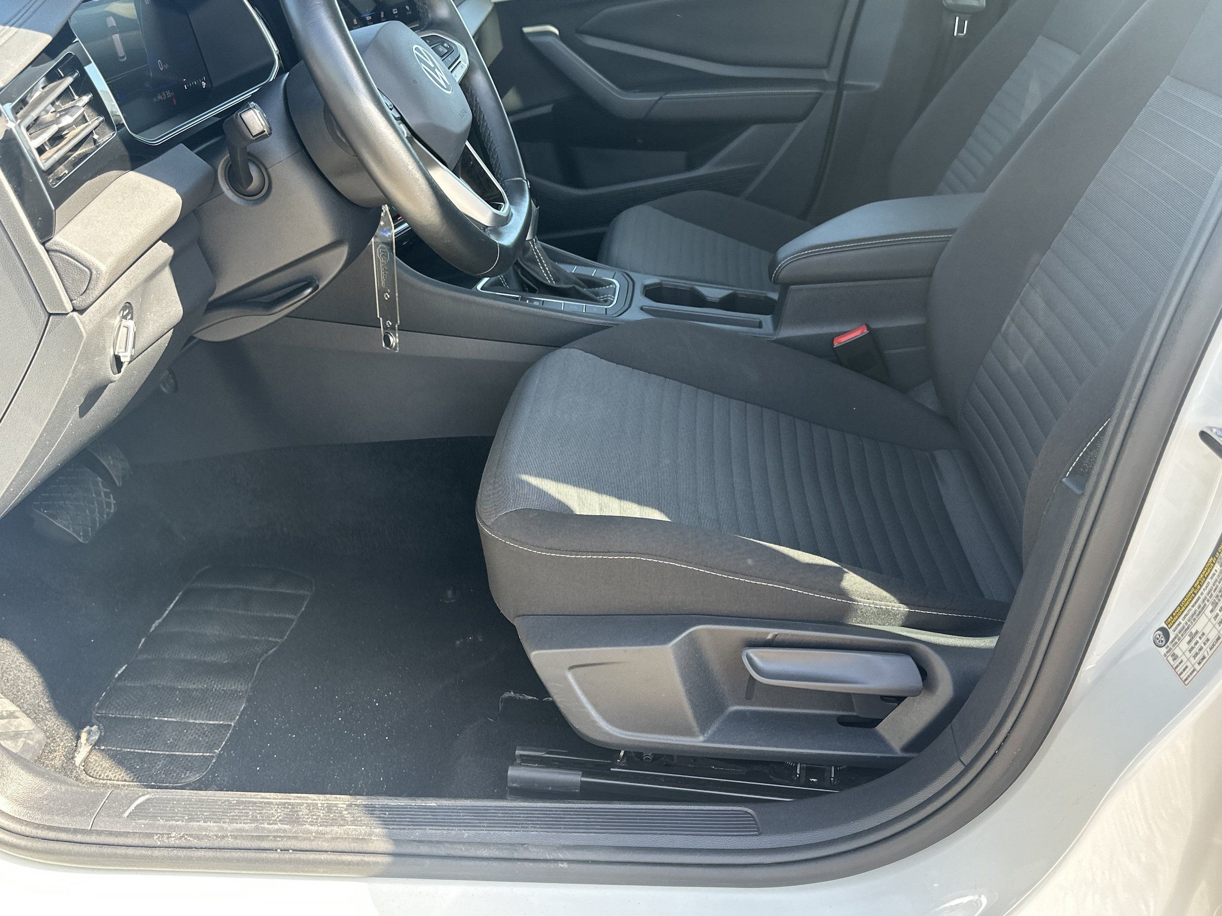 Used 2025 Volkswagen Jetta S FWD image 9