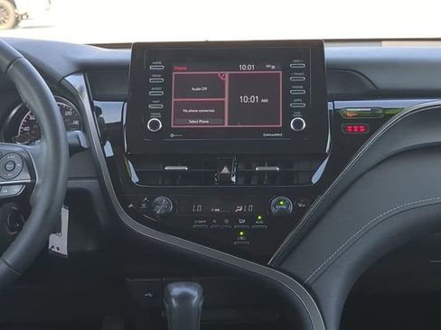 Certified 2023 Toyota Camry SE FWD image 17