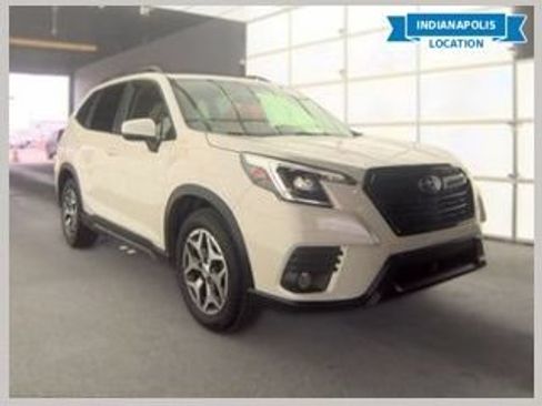 Used 2022 Subaru Forester Premium AWD/4WD image 1