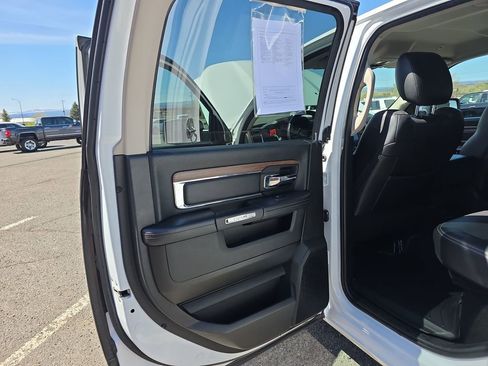 Used 2017 RAM 1500 Laramie AWD/4WD image 26