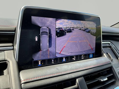 Used 2021 Chevrolet Suburban RST w/ Luxury Package AWD/4WD image 14
