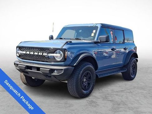Used 2025 Ford Bronco Outer Banks w/ Sasquatch Package AWD/4WD image 3