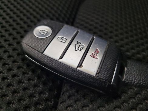 Used 2020 Kia Optima S image 32