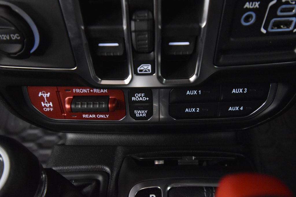 New 2026 Jeep Gladiator Rubicon w/ Technology Group AWD/4WD image 27