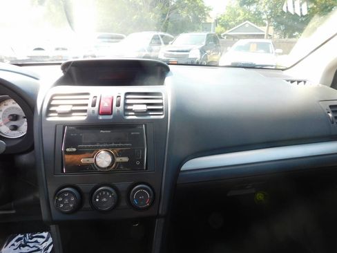 Used 2012 Subaru Impreza 2.0i image 7