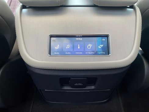 New 2026 Lincoln Navigator L Reserve AWD/4WD image 22