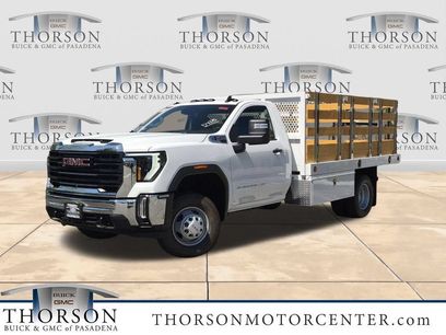 New 2026 GMC Sierra 3500 Pro w/ Convenience Package