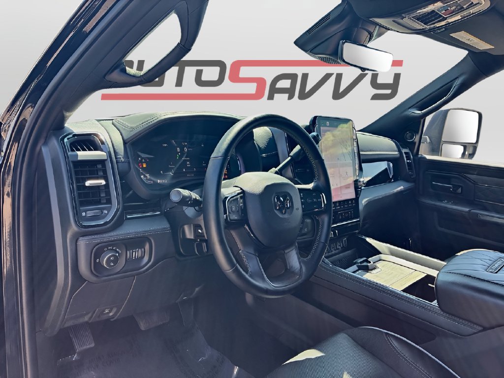 Used 2025 RAM 3500 Limited AWD/4WD image 9