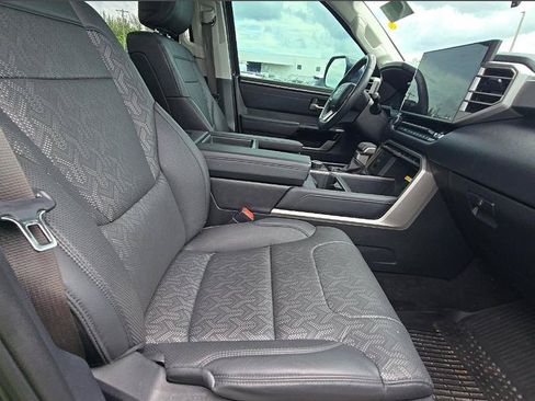 Used 2022 Toyota Tundra Limited AWD/4WD image 11