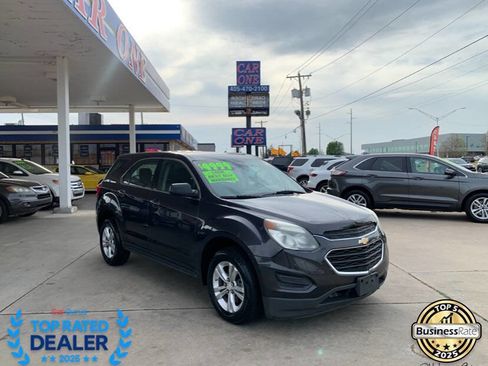 Used 2016 Chevrolet Equinox LS FWD image 2