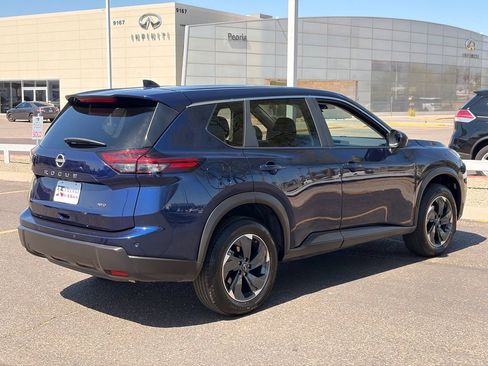 Certified 2025 Nissan Rogue SV AWD/4WD image 8