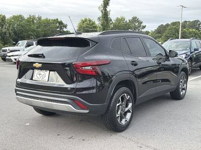 Used 2024 Chevrolet Trax LT