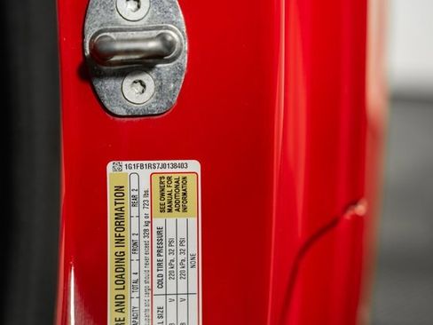 Used 2018 Chevrolet Camaro LT image 33