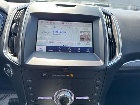 Used 2020 Ford Edge Titanium w/ Equipment Group 301A image 17