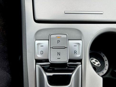 Used 2022 Hyundai Kona Limited w/ Cargo Package image 14