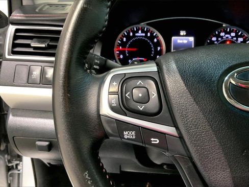 Used 2016 Toyota Camry LE image 21