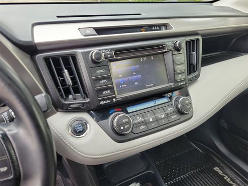 Used 2018 Toyota RAV4 XLE image 24