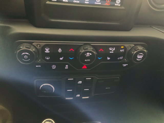Used 2019 Jeep Wrangler Unlimited Sport S AWD/4WD image 22
