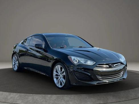 Used 2013 Hyundai Genesis 2.0T RWD image 4